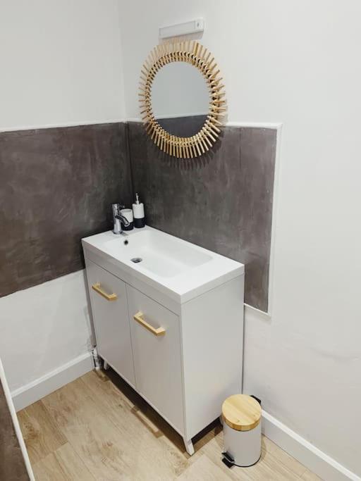 Rousquille: Patio Au Rdc D'une Maison Calme Apartment Port Vendres